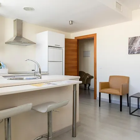 Larios Suites アパート