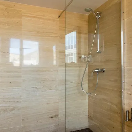 Apartamento Larios Suites